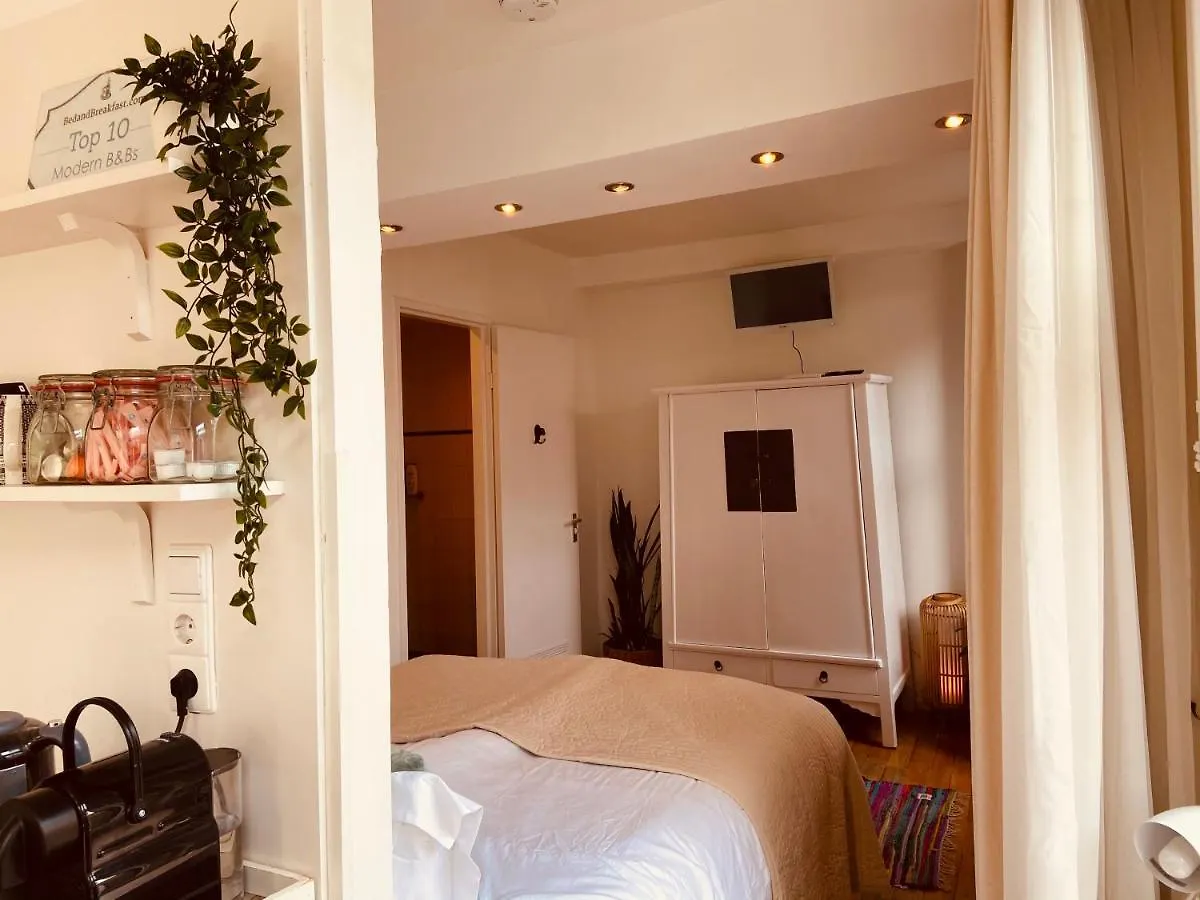 B&B La Vie En Rose Amsterdam Centre Netherlands