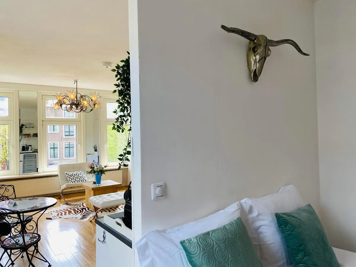 B&B La Vie En Rose Amsterdam Centre Bed & Breakfast
