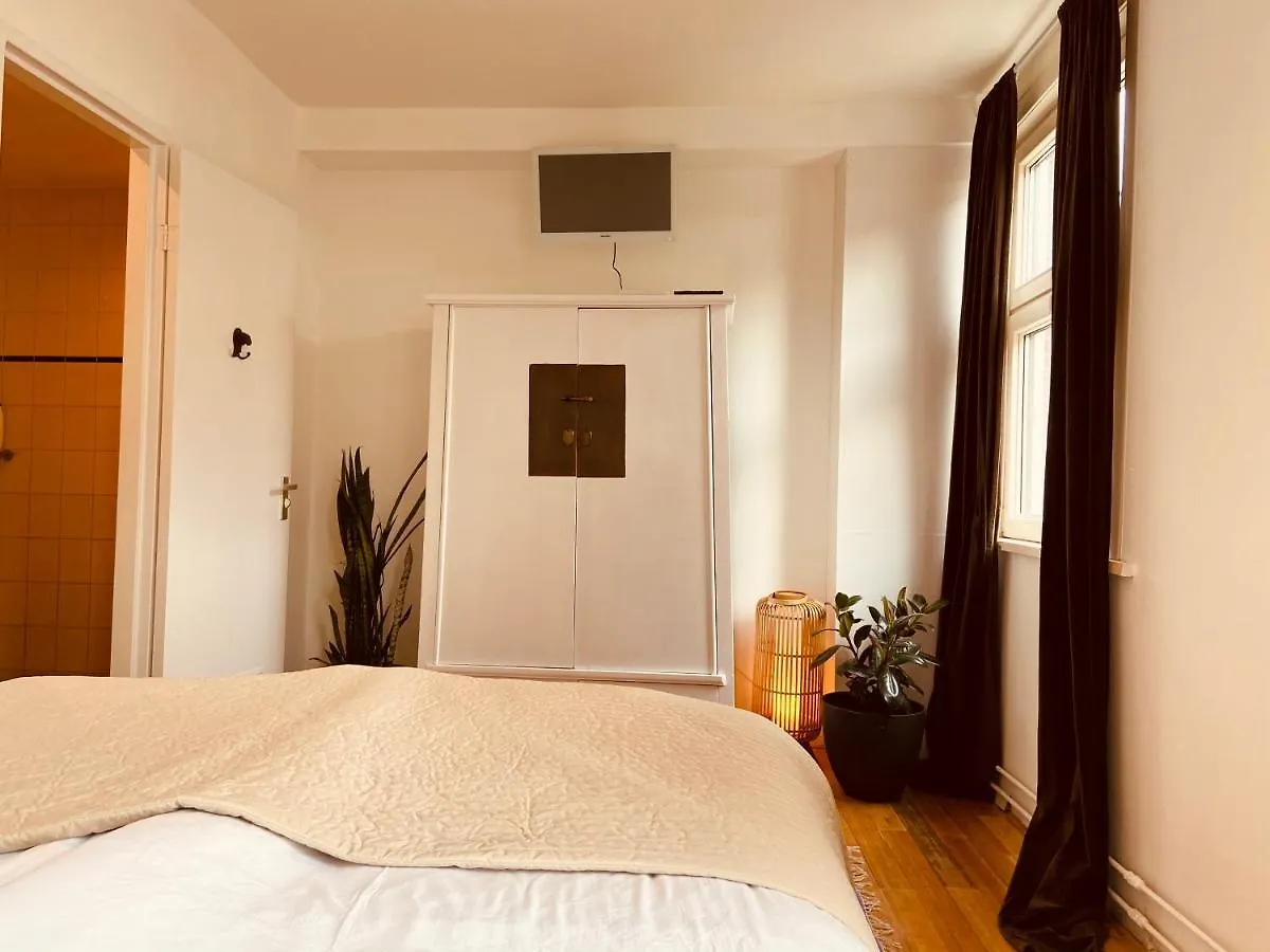 B&B La Vie En Rose Amsterdam Centre Netherlands